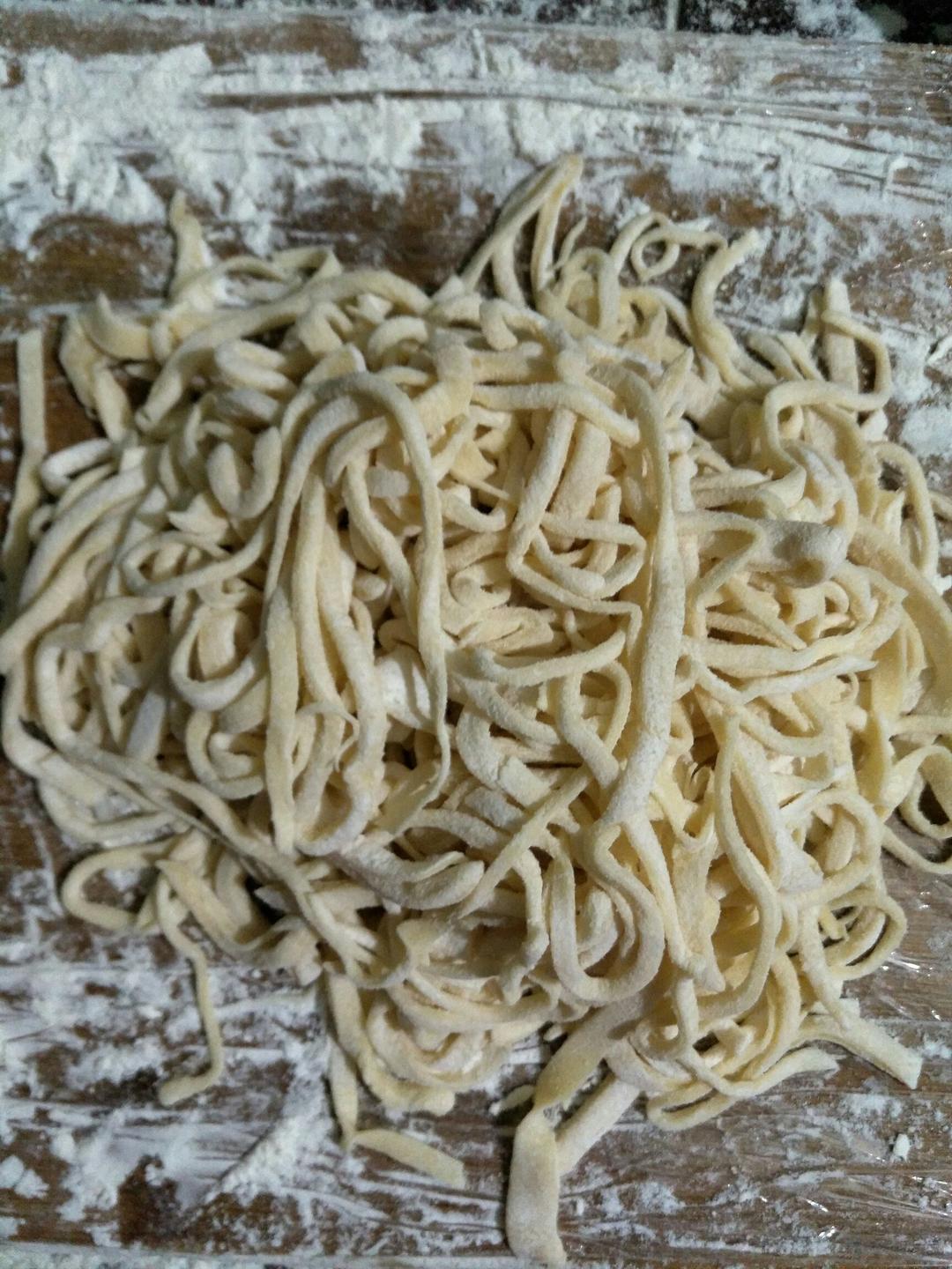手工面条之鸡蛋面条