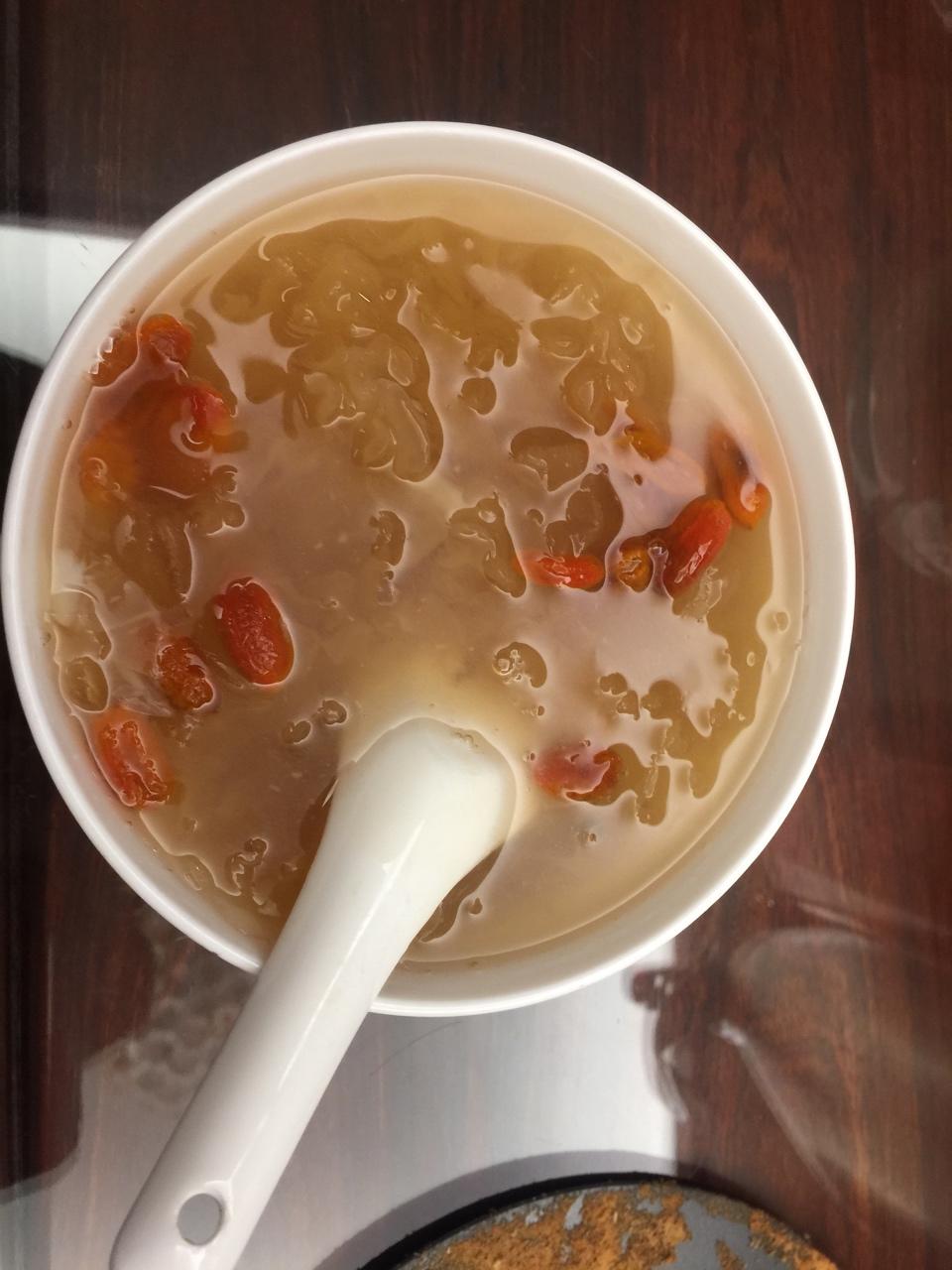 红枣银耳莲子羹