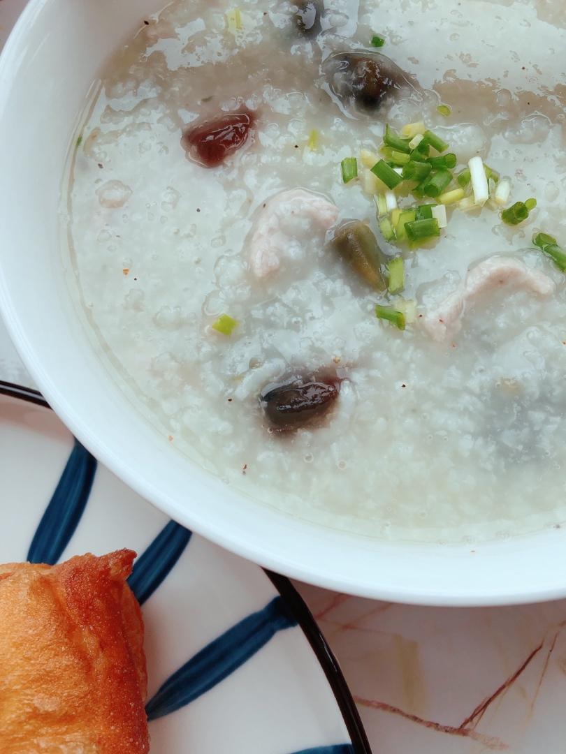 十五分钟快手之香滑皮蛋瘦肉粥(附五分钟电饭煲电压力锅更快捷方法)