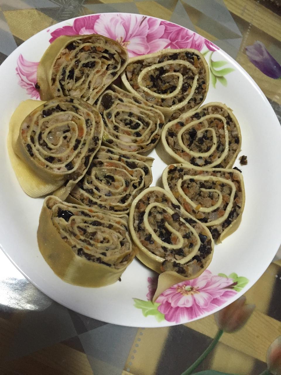 蒸豆皮肉卷