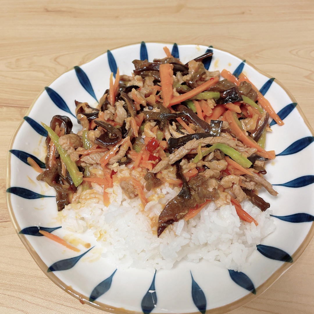 鱼香肉丝盖浇饭