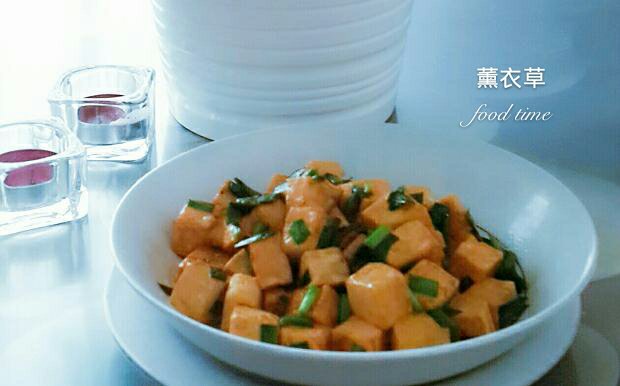 豆腐系列之妈妈的味道韭菜烧豆腐的做法