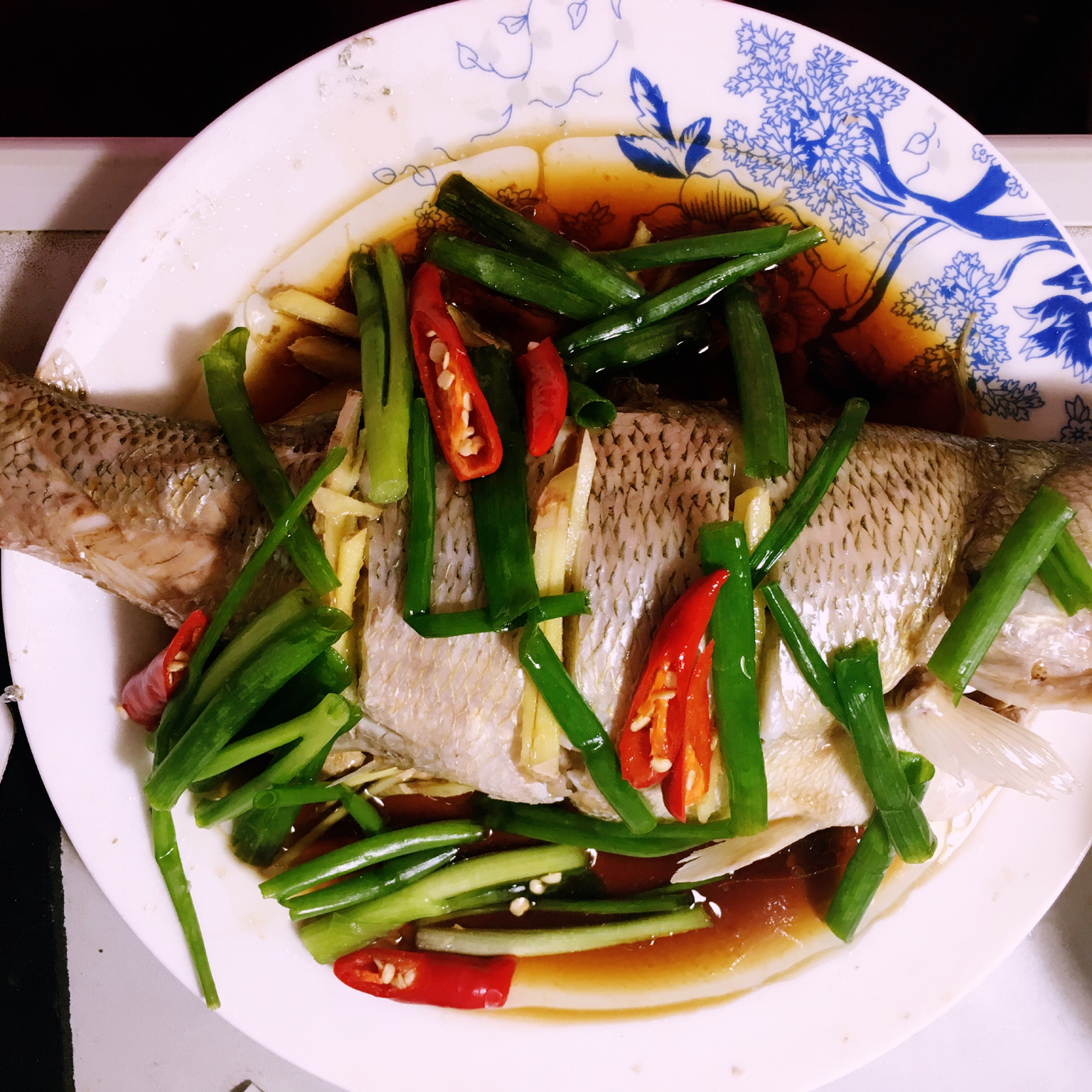 清蒸鲈鱼