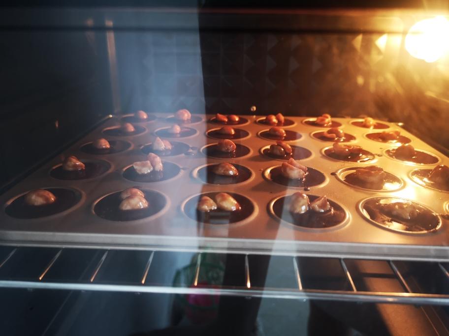 记录一下做夏威夷果可可脆片的方子（搬运于微博@Lunar野生烘焙师）