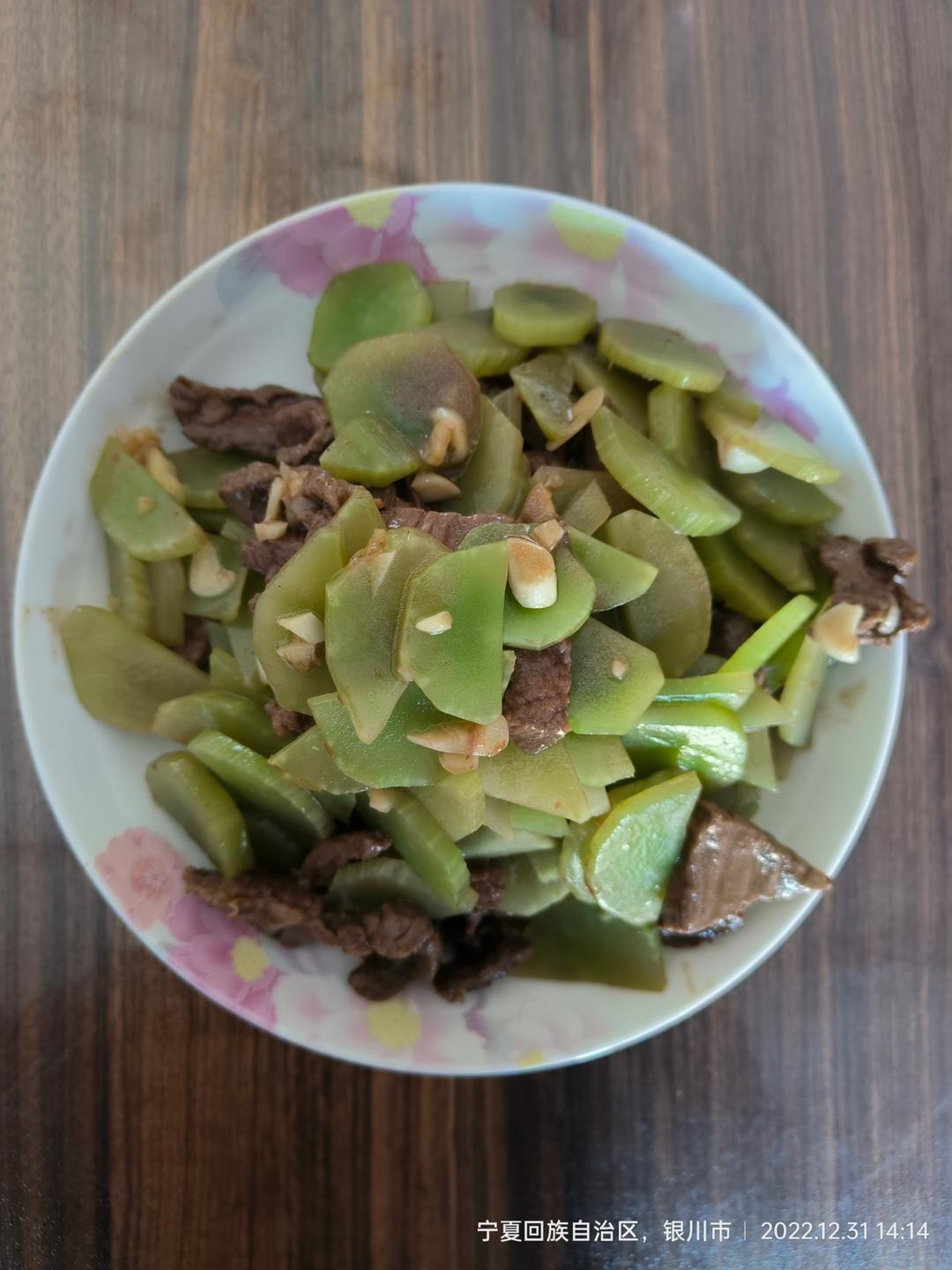 超简单的莴笋炒肉丝
