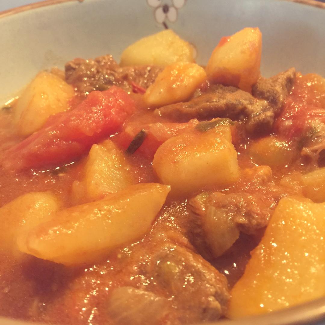 红烧土豆牛腩