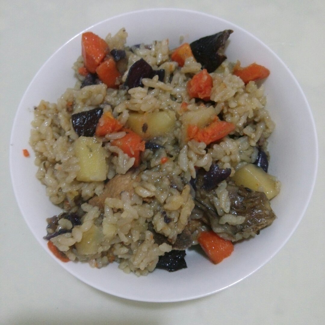 土豆排骨焖饭（多料版）