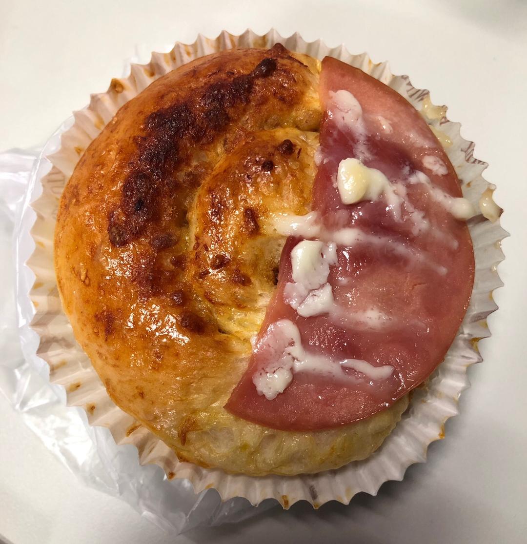 肉松火腿面包