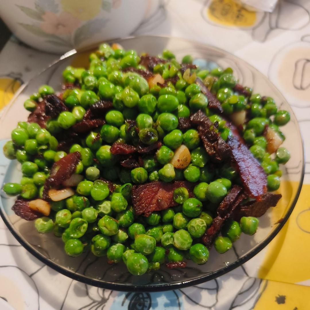 豌豆炒腊肉
