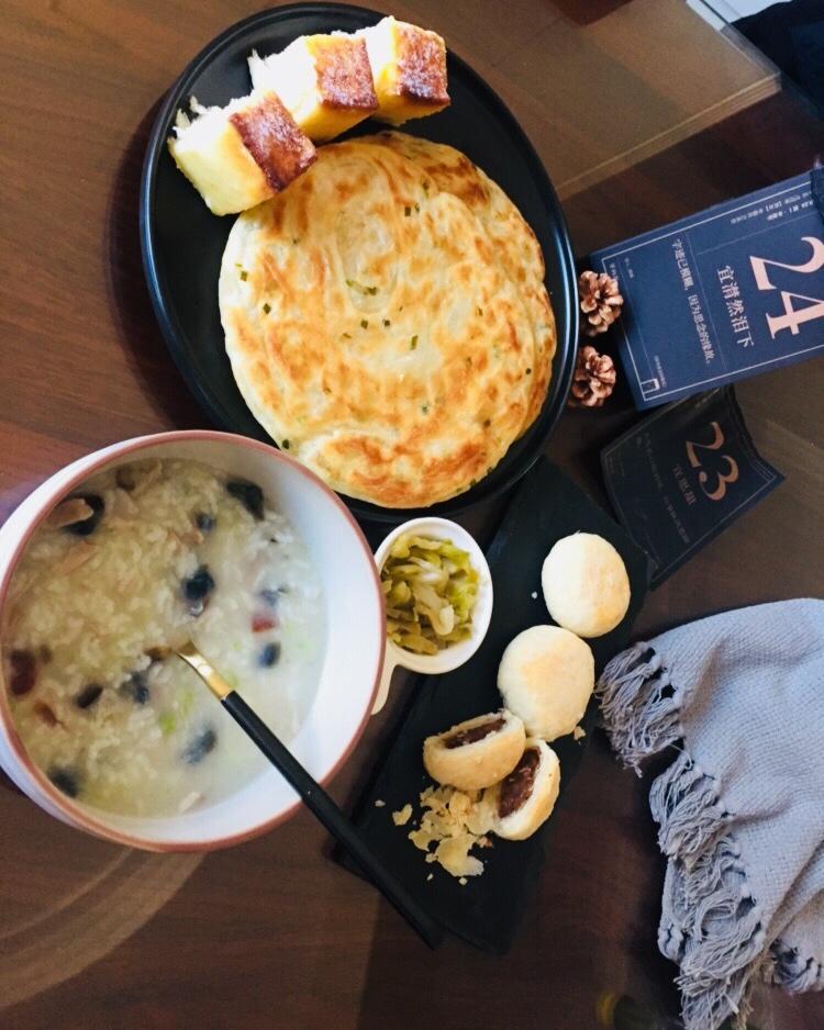 皮蛋瘦肉粥 Pidan & Pork Rice Soup