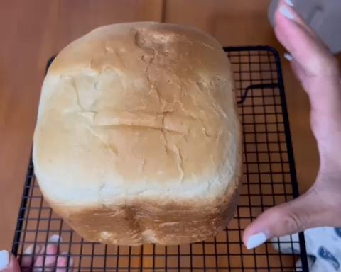 纯奶手撕吐司的做法 步骤1