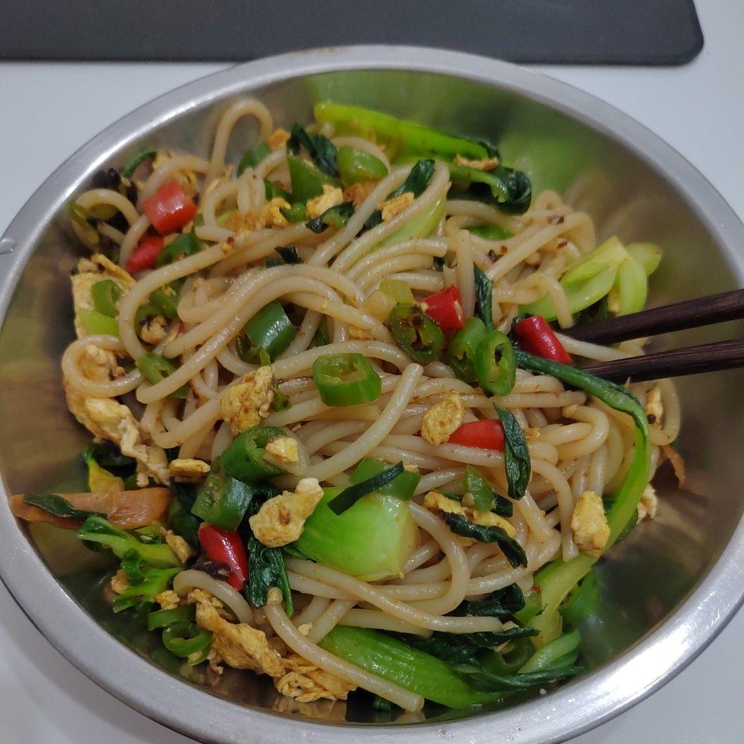 秒杀路边摊的巨好吃鸡蛋炒粉！