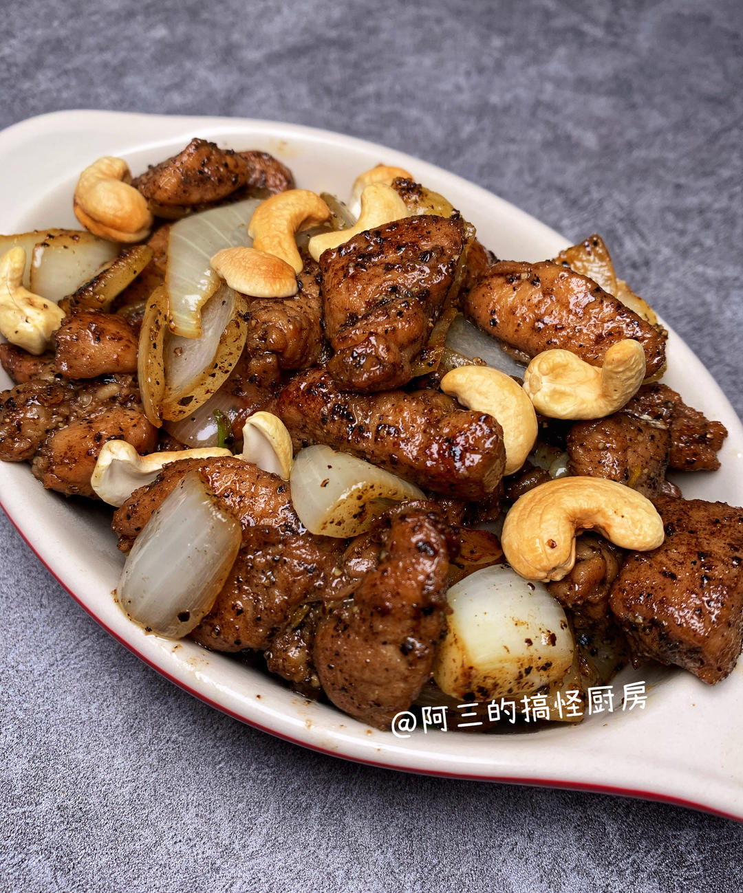 黑胡椒猪柳（肉嫩多汁 椒香浓郁）