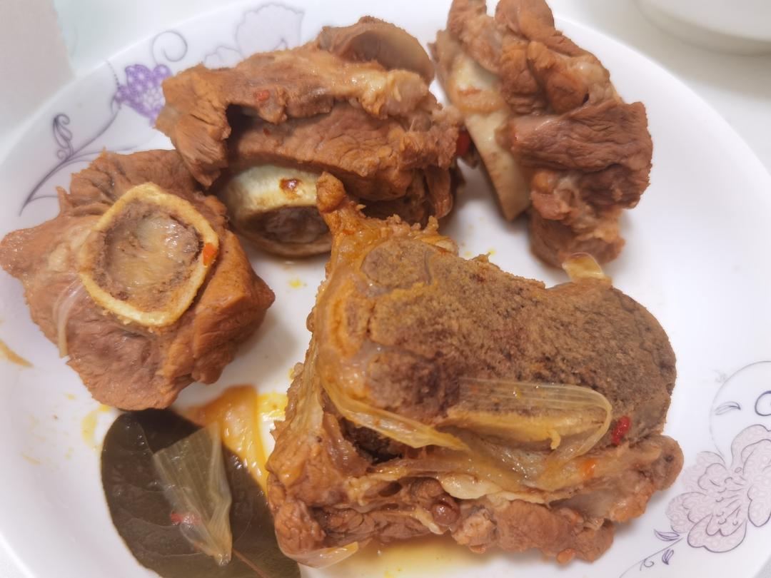 堂妈小厨——酱大棒骨