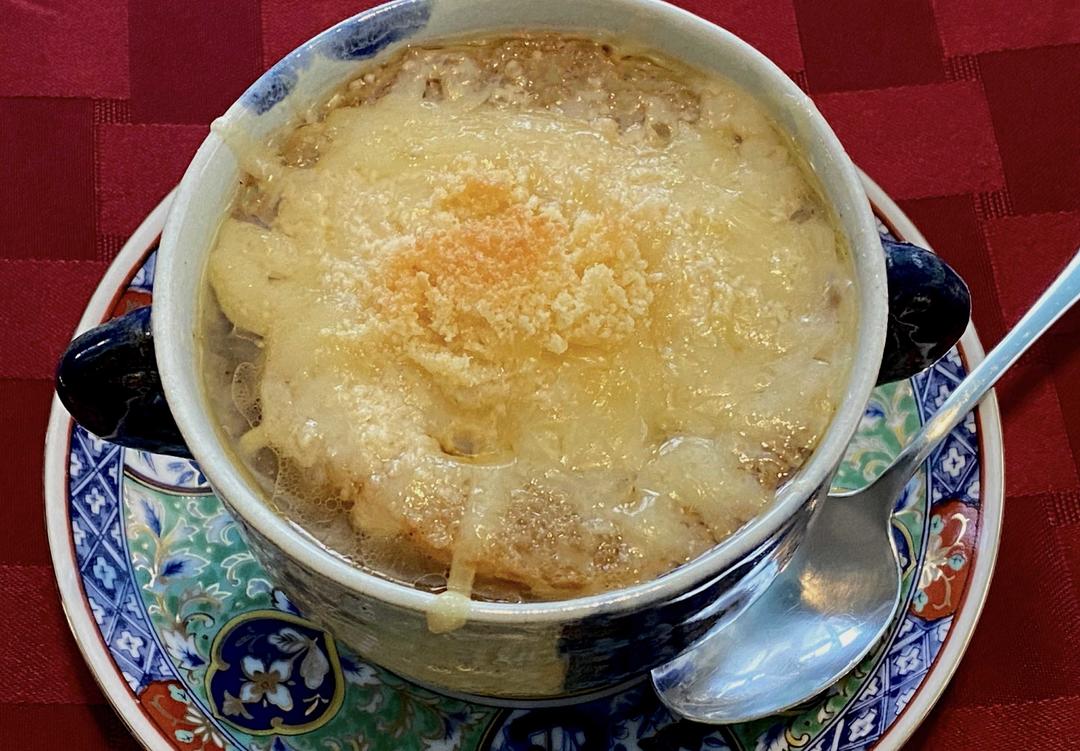 French Onion Soup 洋葱焗汤的做法