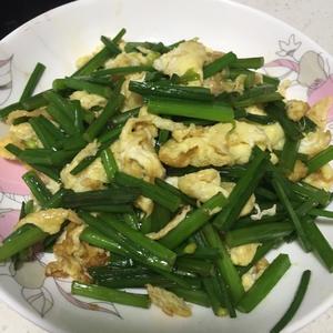 韭菜苔炒鸡蛋的做法 步骤8