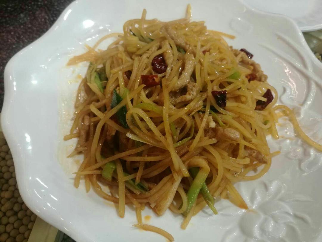 酸辣土豆丝-不用再愁不辣不酸了