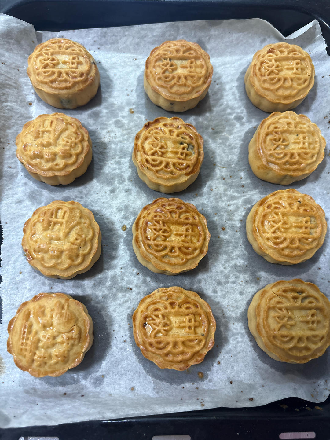 广式月饼—蛋黄莲蓉月饼