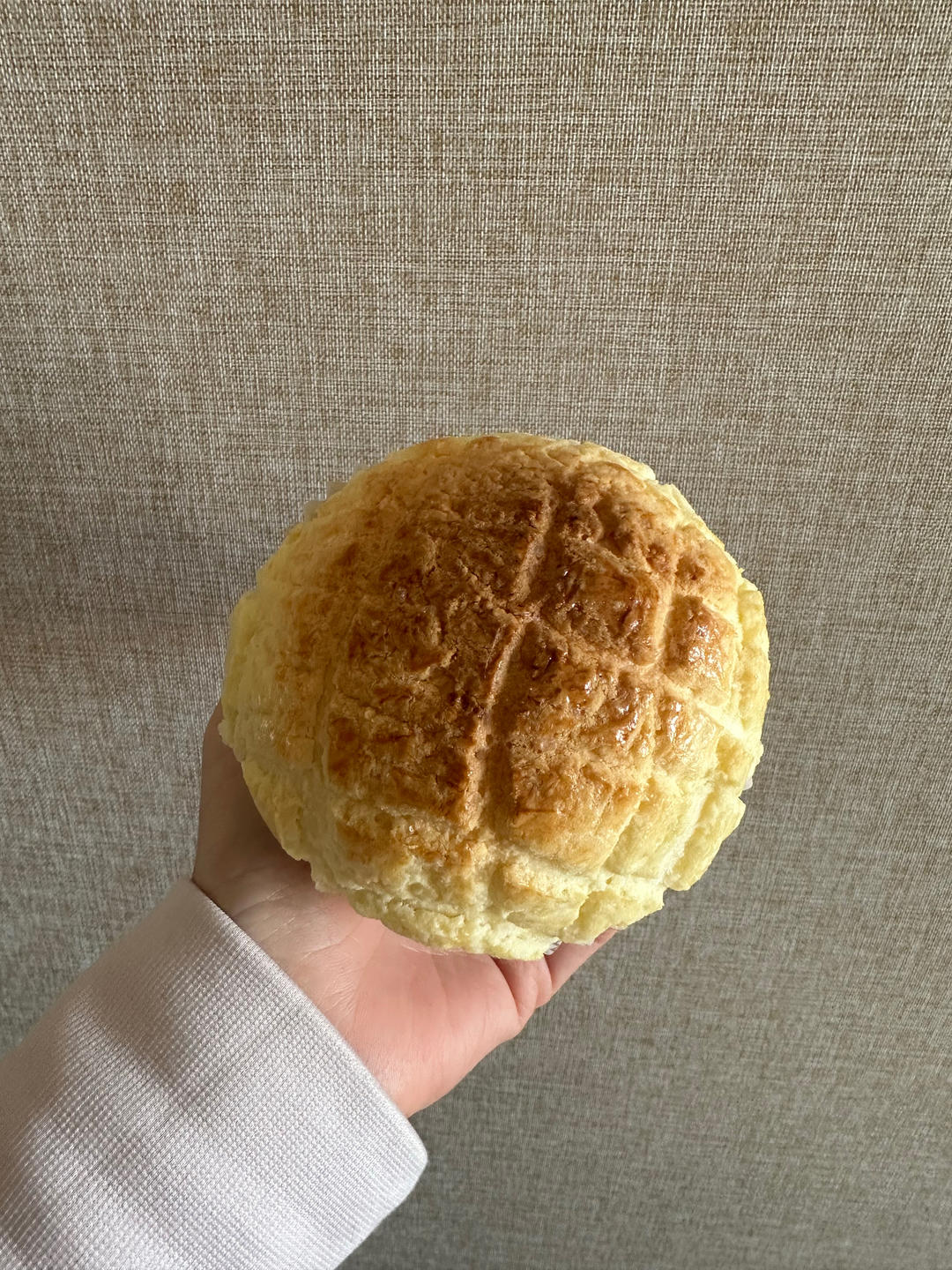 好吃到炸裂的港式菠萝包（附带制作酥皮的小视频）