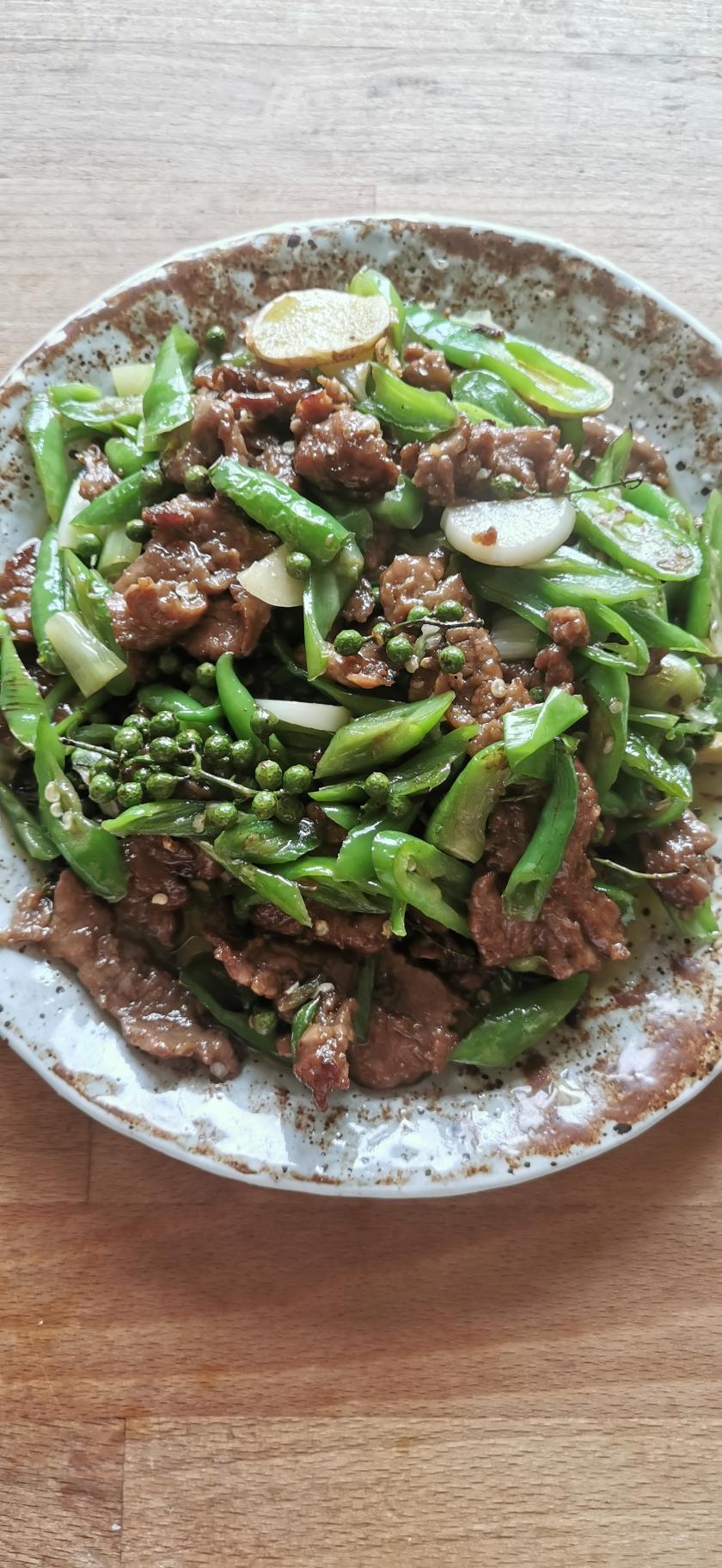 小炒藤椒牛肉的做法