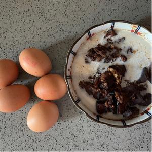 卤蛋-剩红烧肉的春天的做法 步骤1