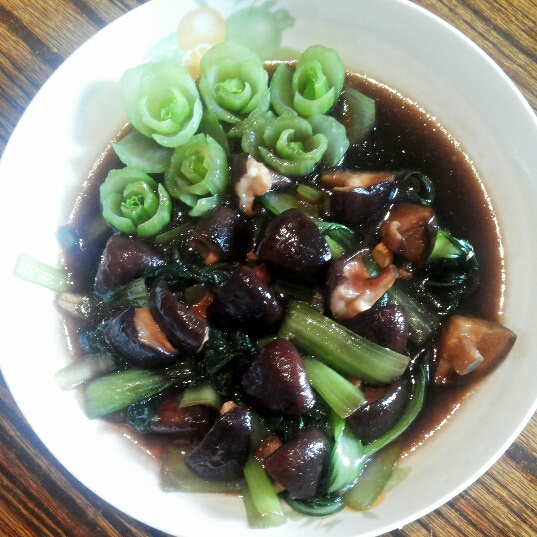 浇汁香菇油菜