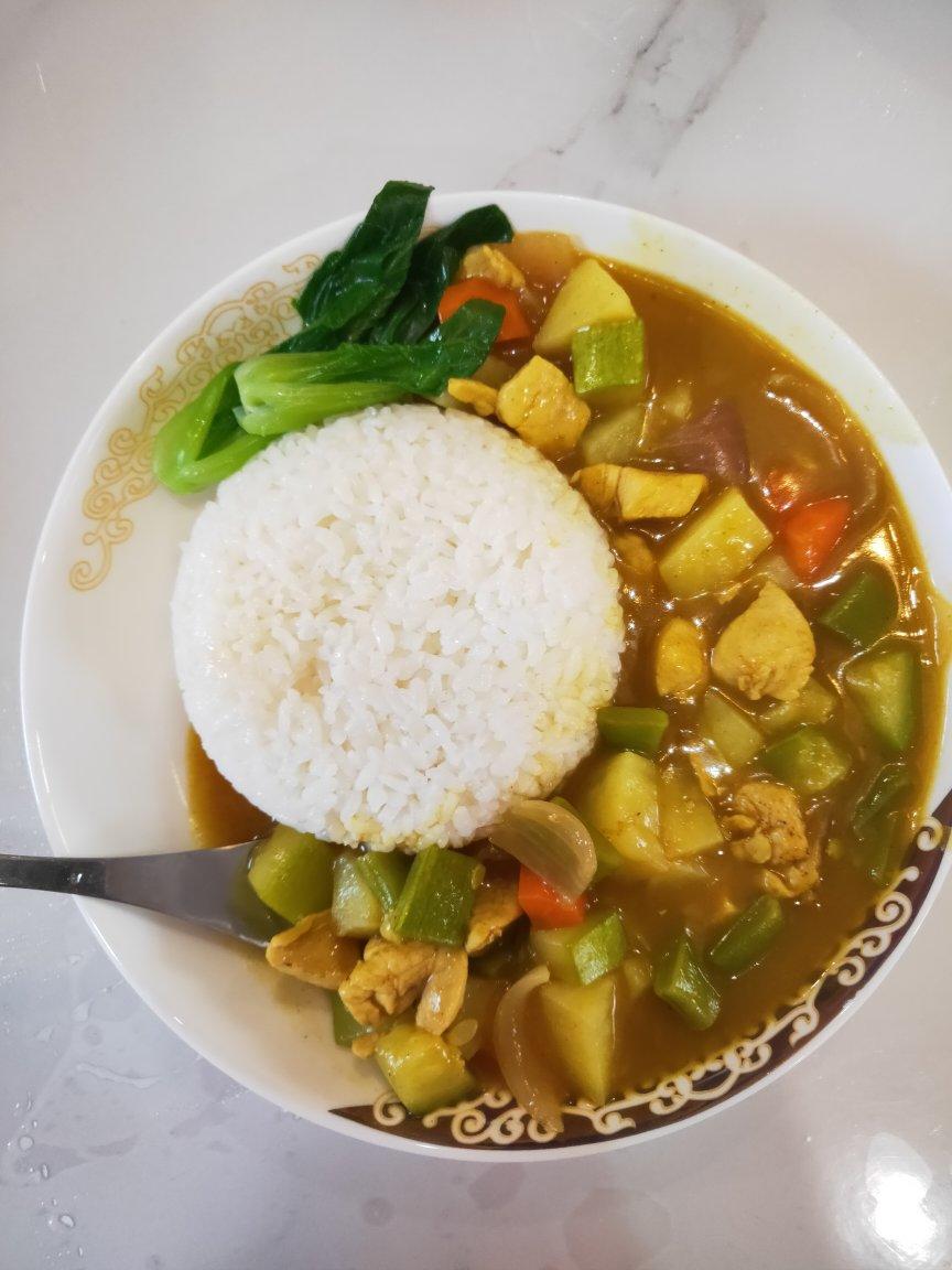咖喱鸡肉饭