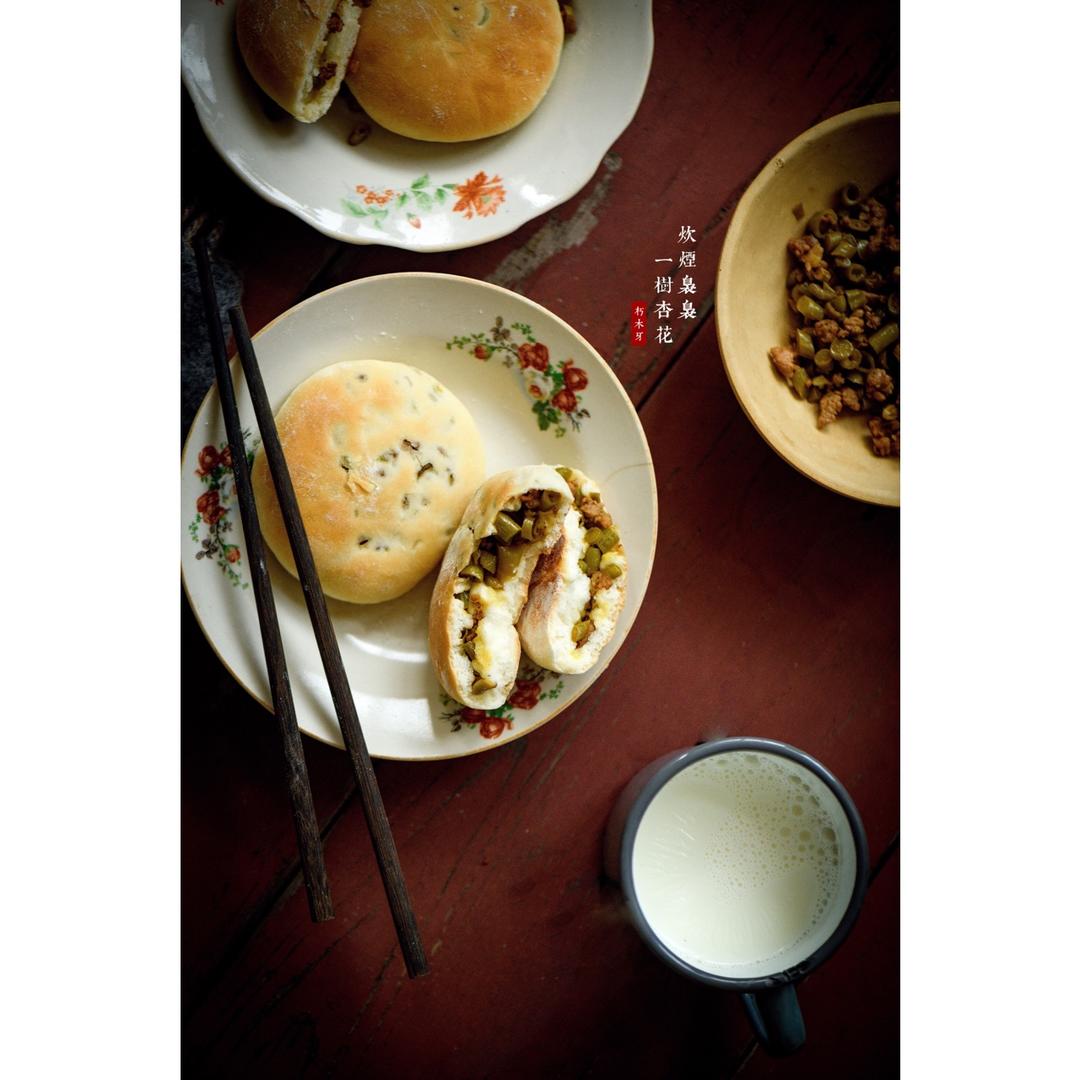 肉沫酸豆角烤饼-【北鼎烤箱食谱】