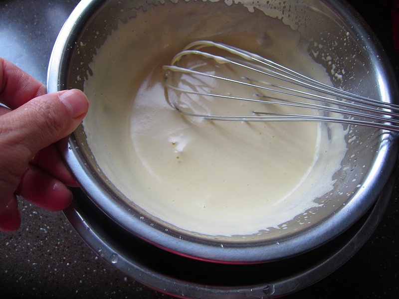 枫糖浆戚风蛋糕的做法 步骤1