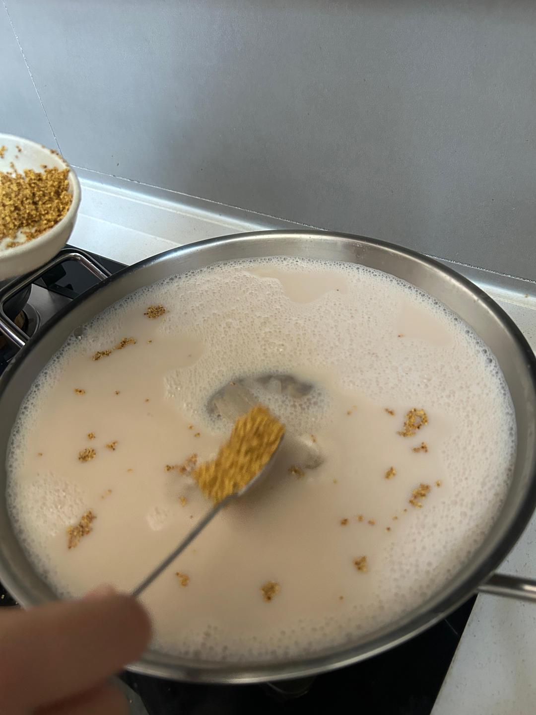 纯奶手撕吐司的做法 步骤1