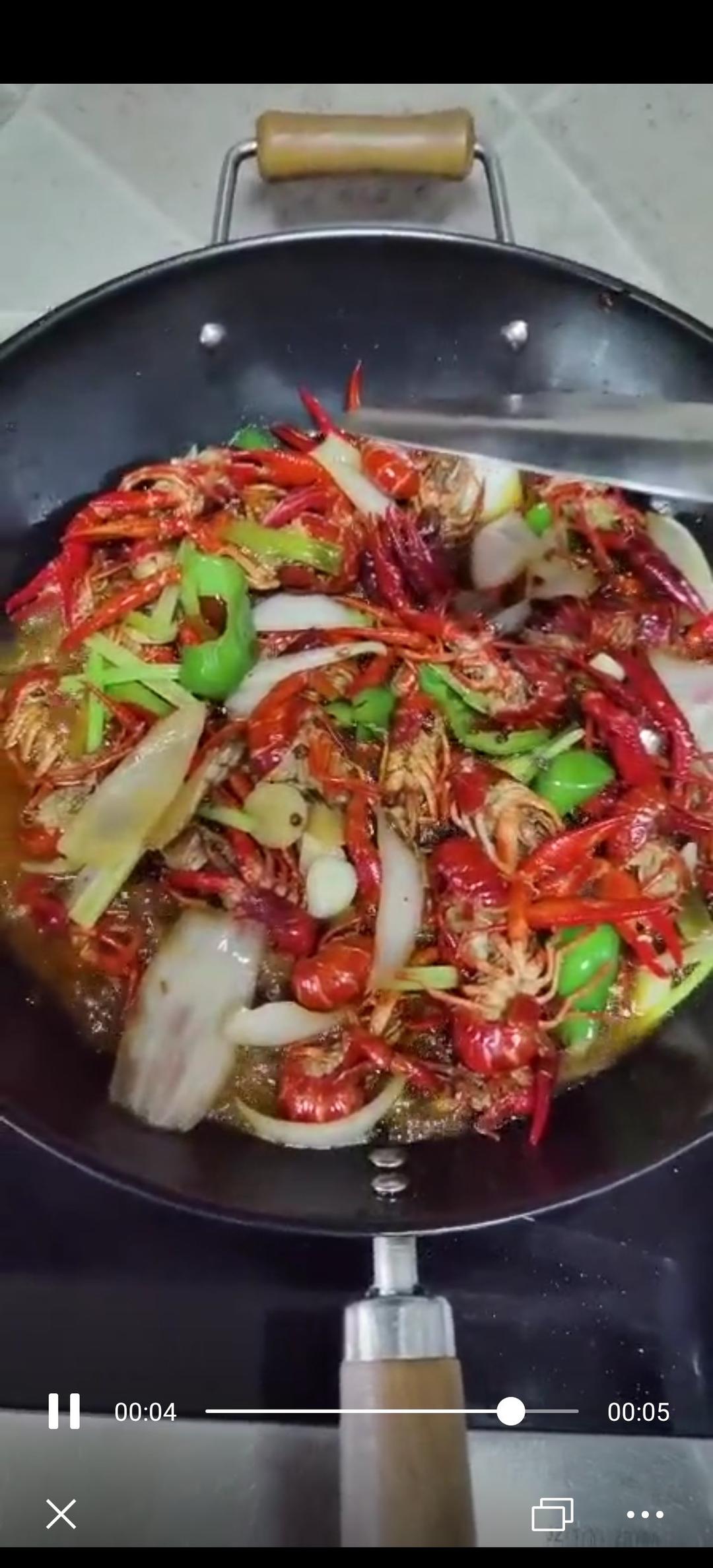 香辣小龙虾-超详细处理干净步骤！