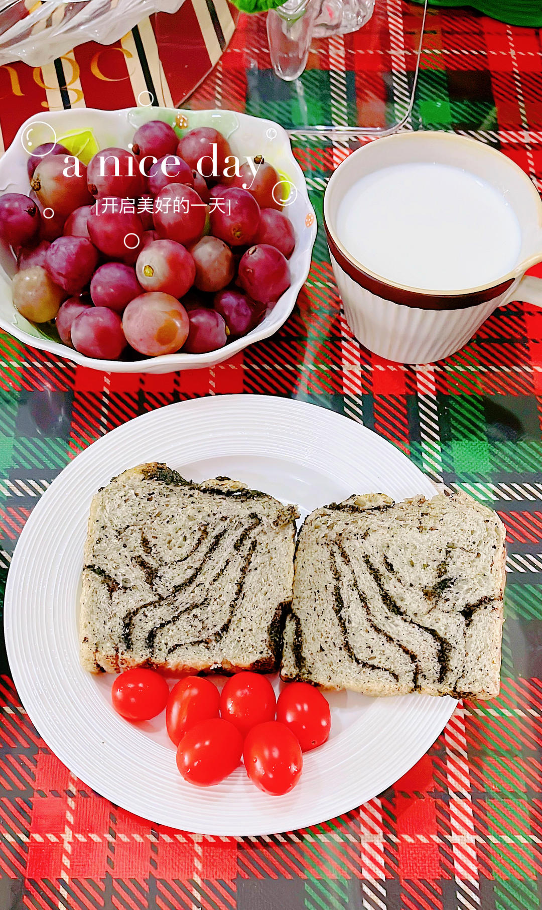 现在面包还能养生了？黑芝麻奶酥吐司