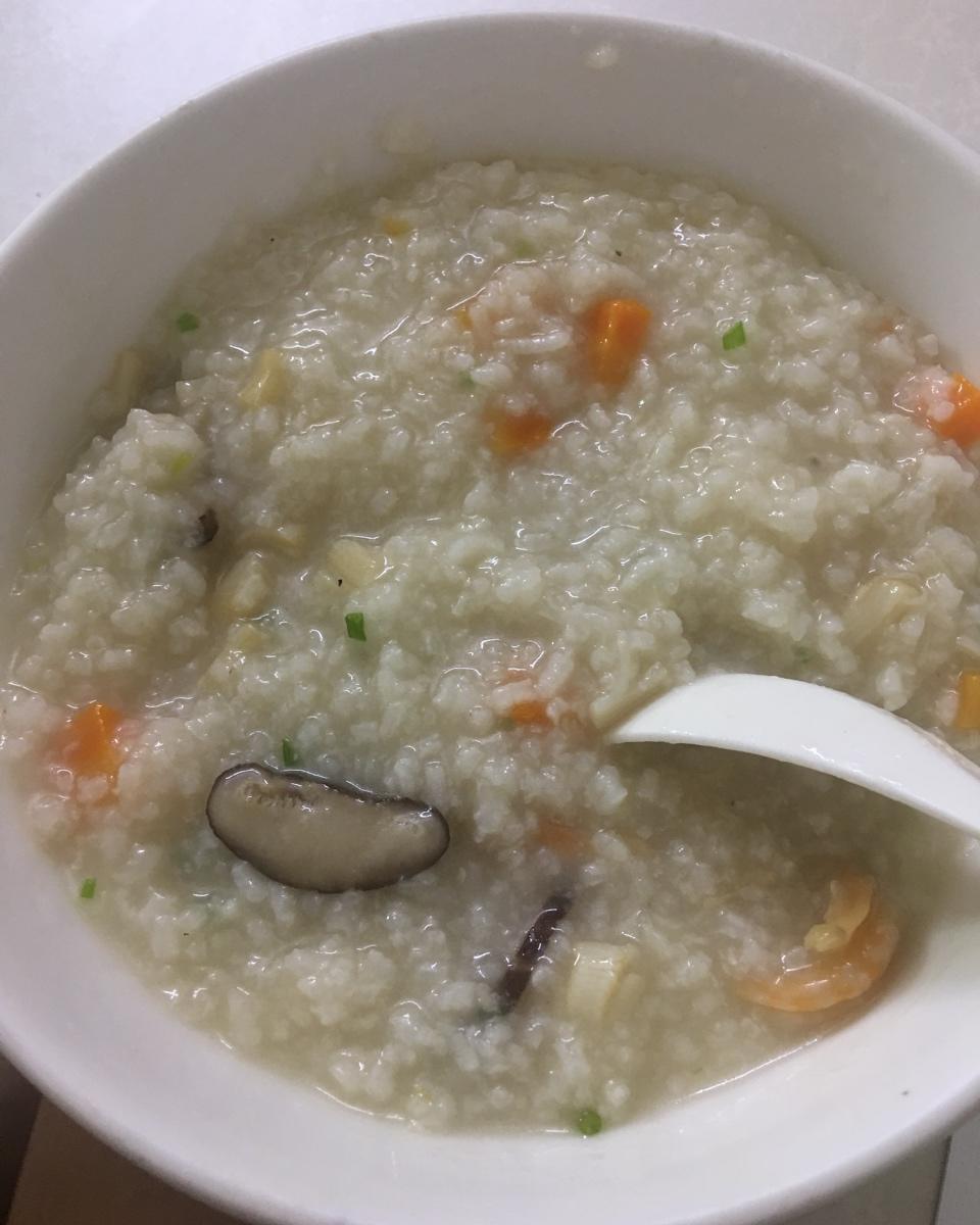 干贝虾米蔬菜粥（厨房小白的电饭煲粥）