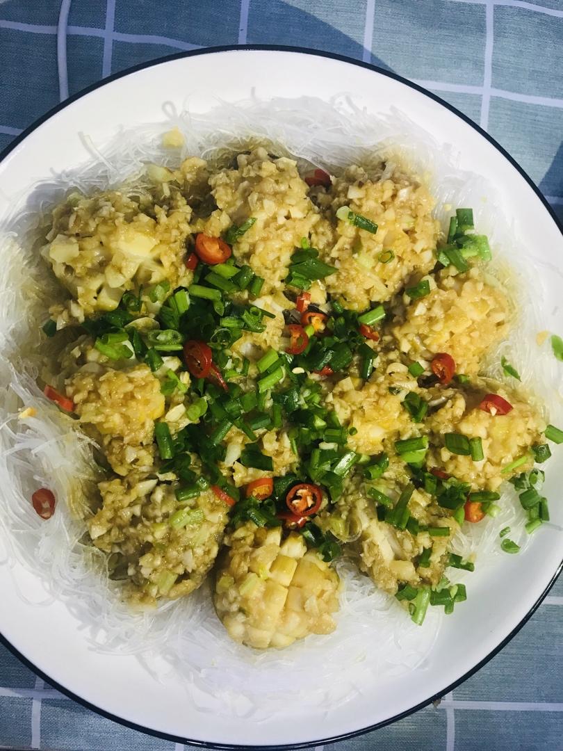 蒜蓉粉丝蒸鲍鱼