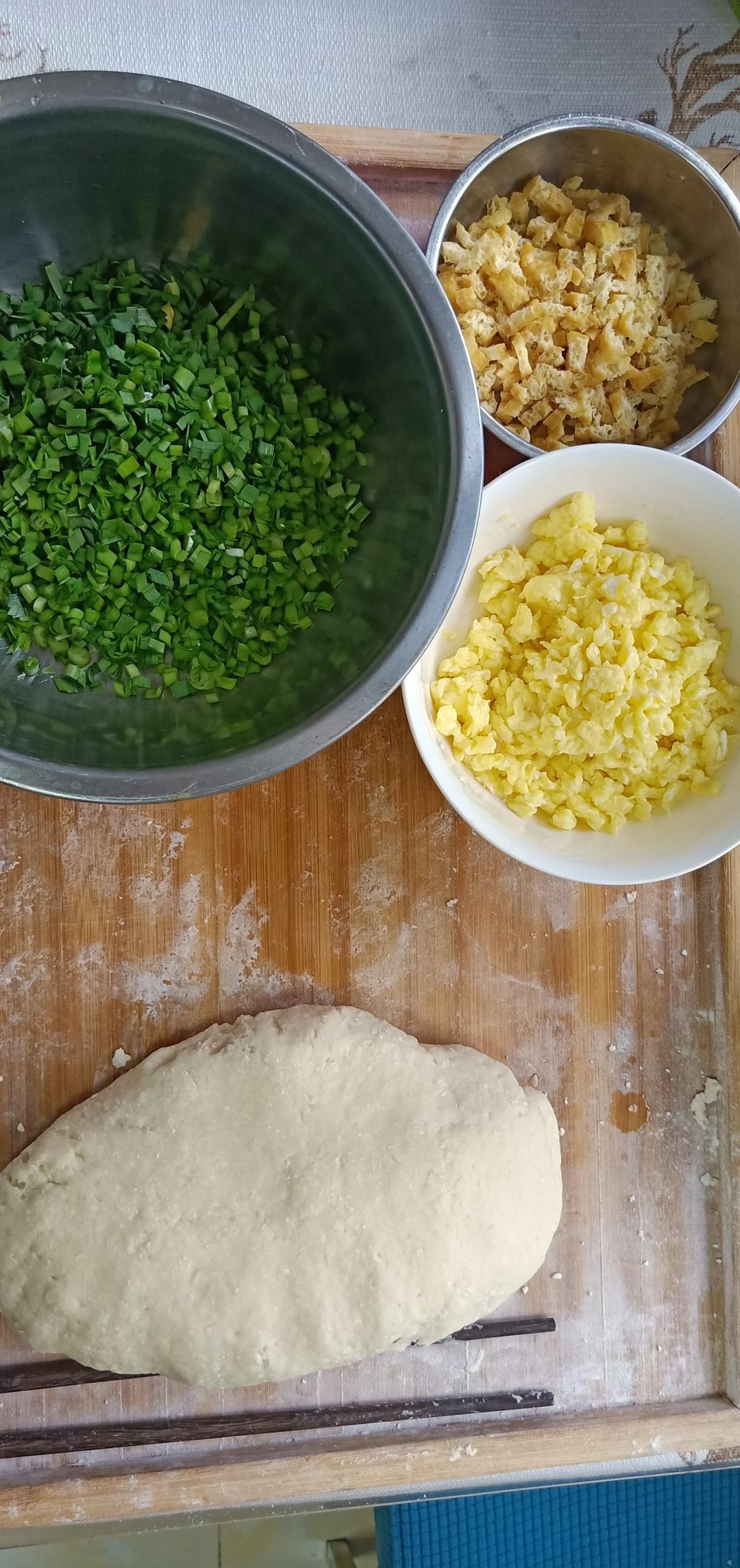 面点新手的韭菜鸡蛋盒子