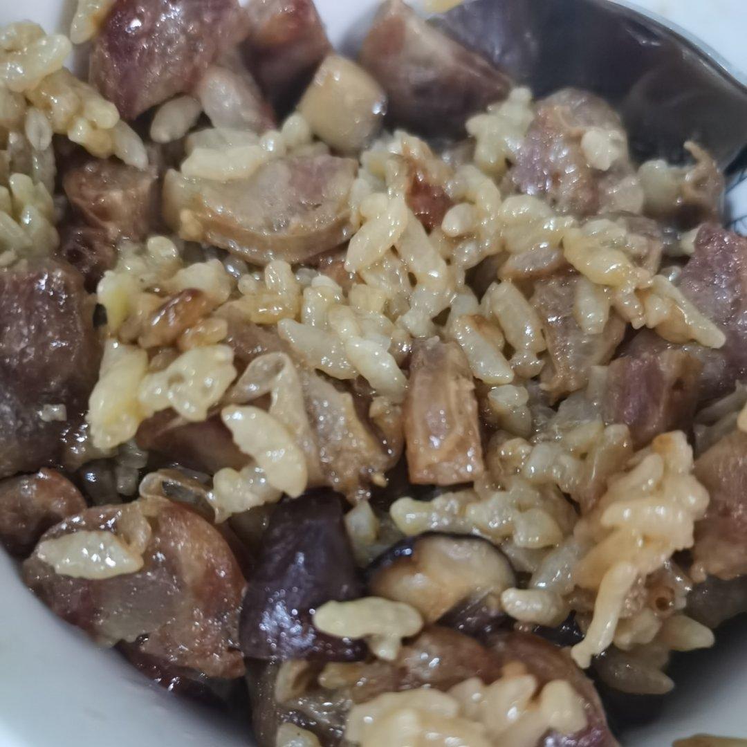 电饭锅版香菇腊肠饭
