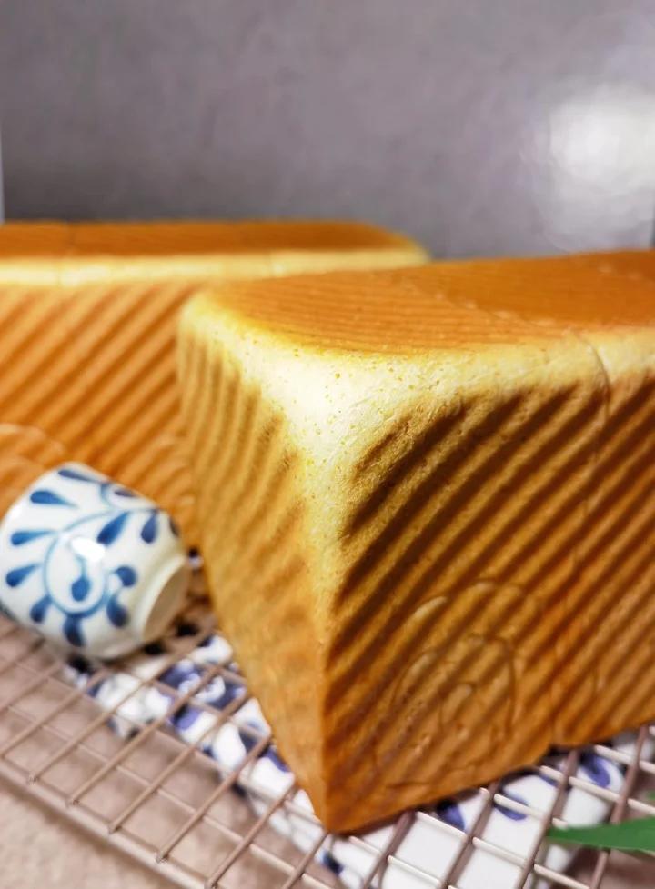 万用吐司，面包配方计算法（100％中种法）