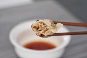 东北酸菜猪肉饺—味达美版的做法 步骤15