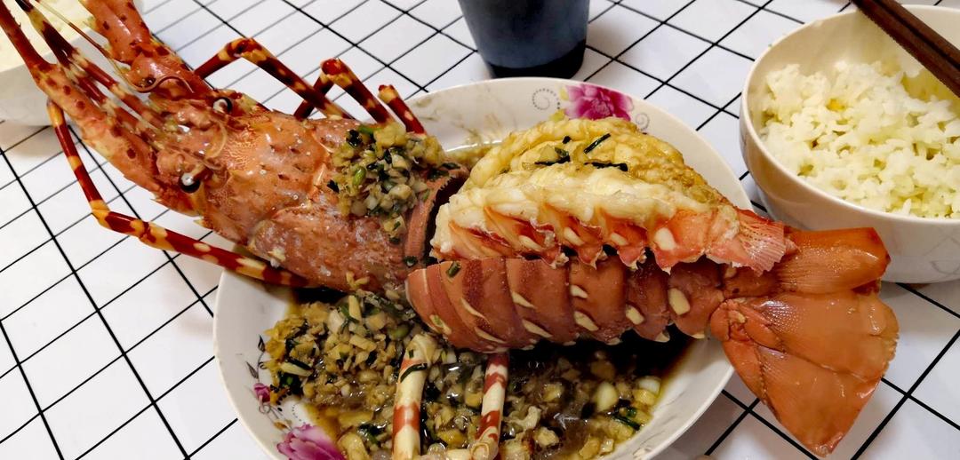 蒜蓉蒸波士顿龙虾