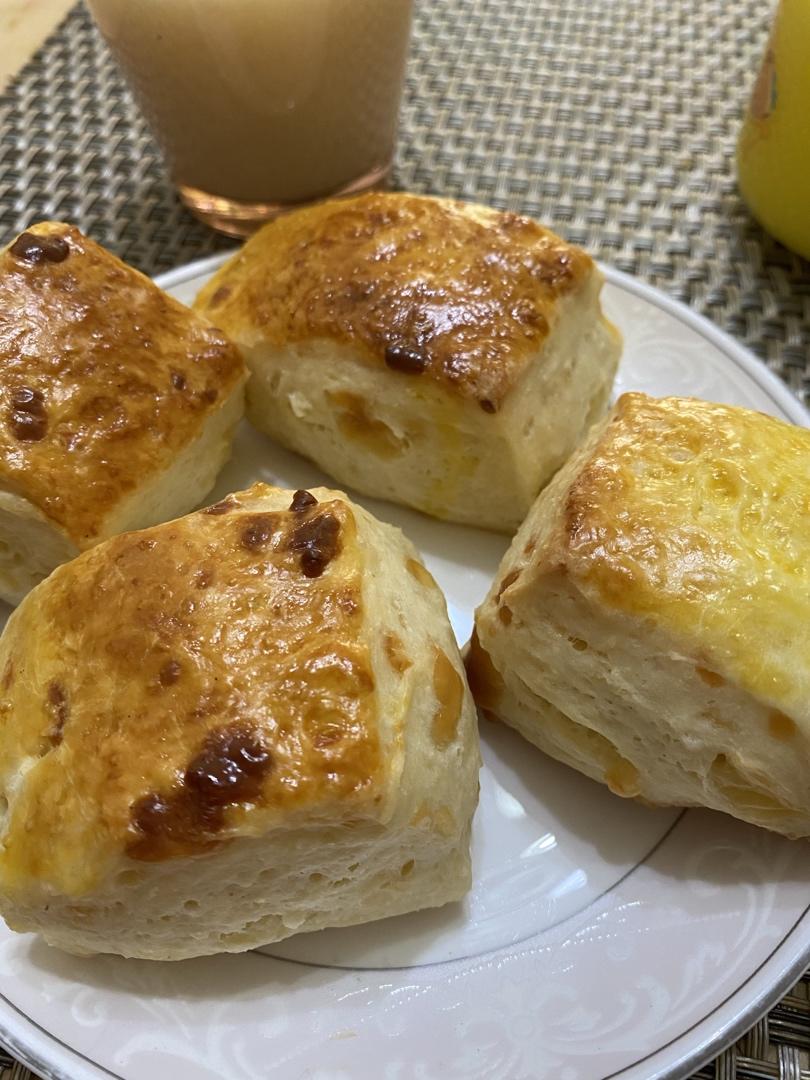 咸香奶酪司康配奶酪酱