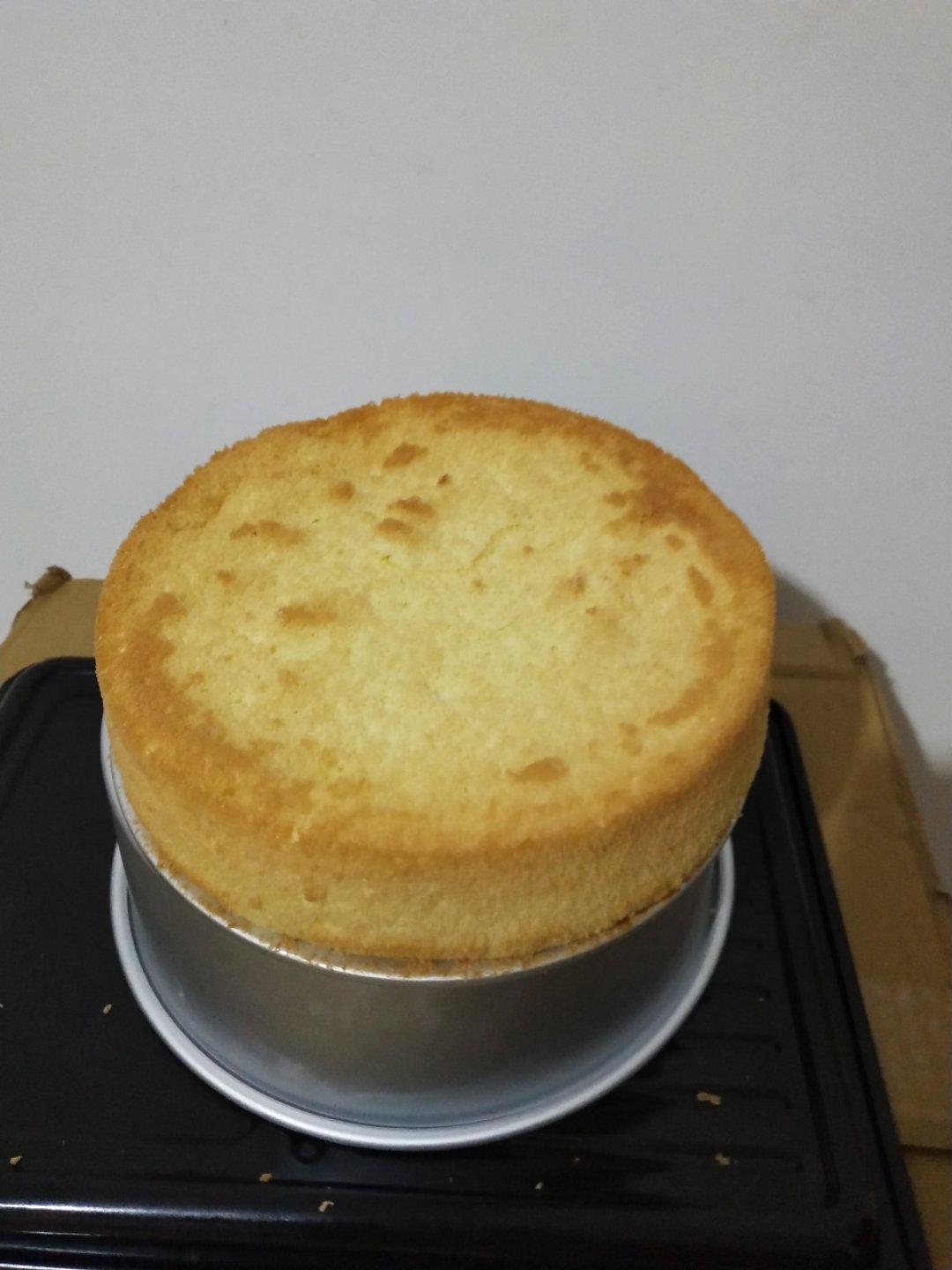 烤箱做蛋糕（戚风蛋糕的做法）