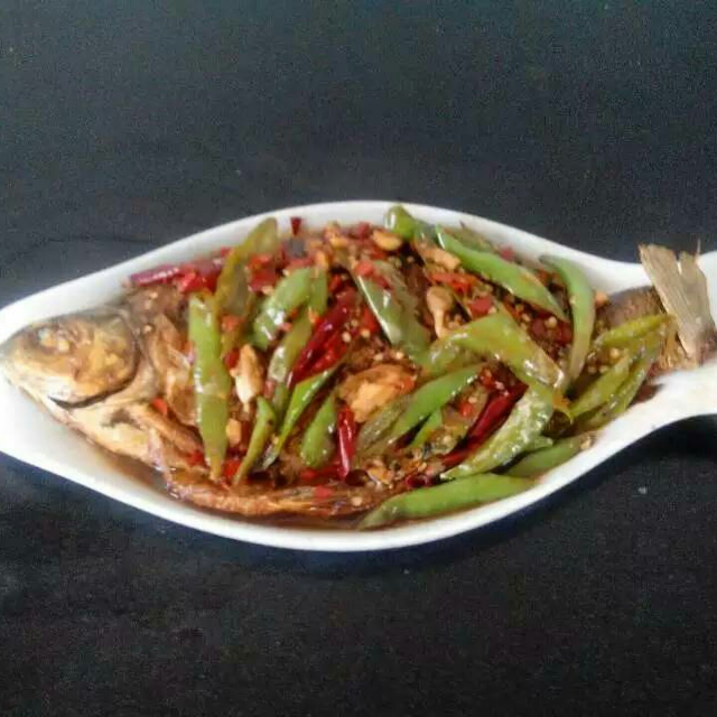 红烧鲫鱼