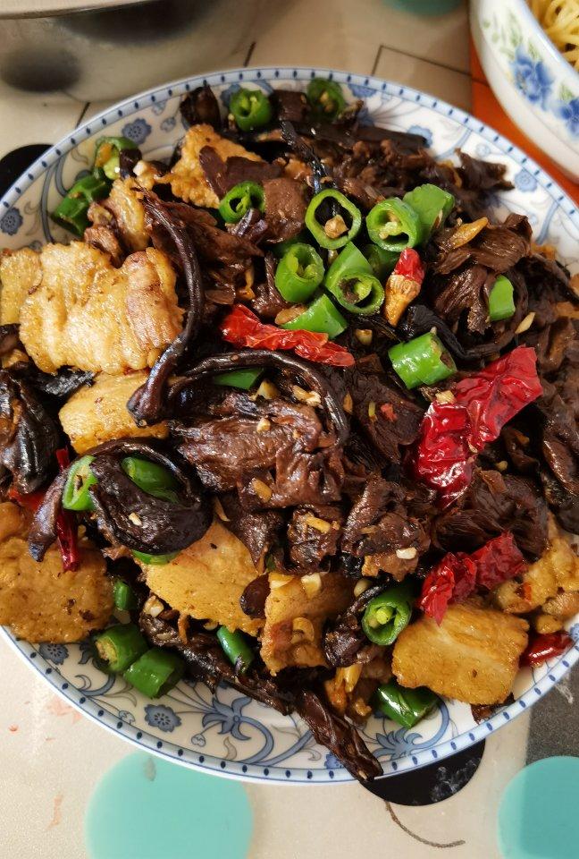 下饭神器回锅肉，不爱吃肥肉的我都超喜欢！