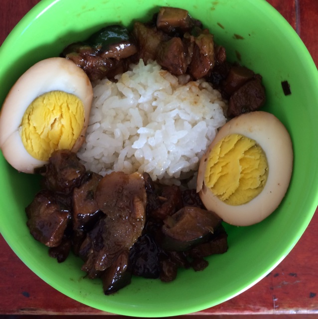 台式卤肉饭