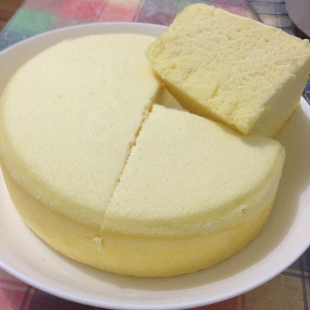 蒸蛋糕。。。清蒸戚风蛋糕---健康营养蒸出来（2蛋6寸）