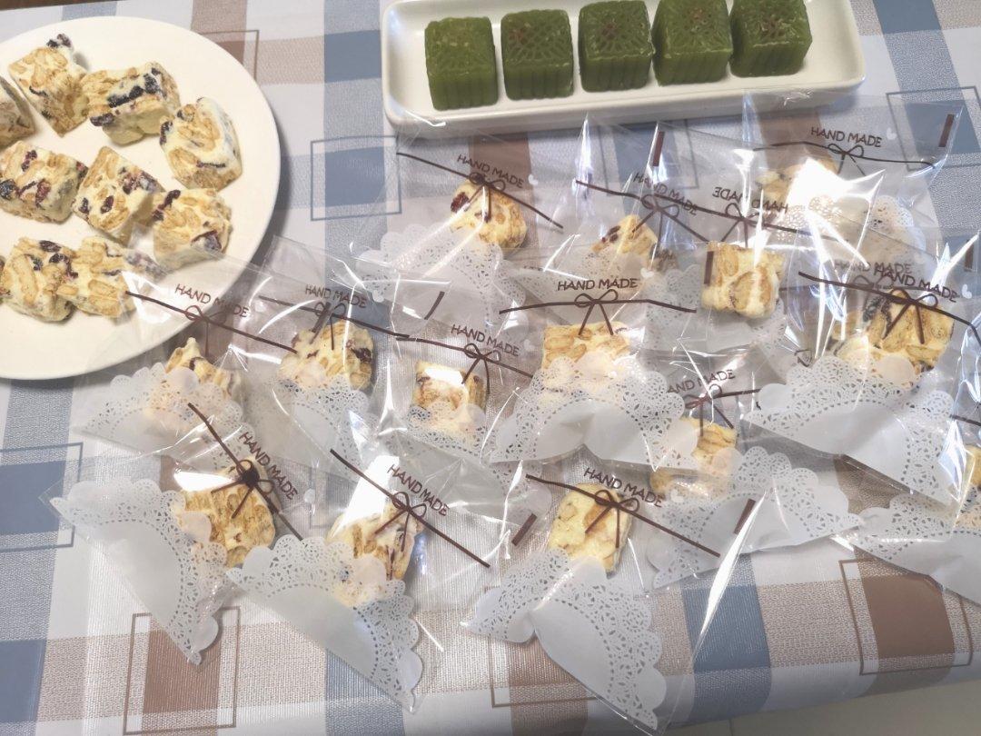 蔓越莓干雪花酥