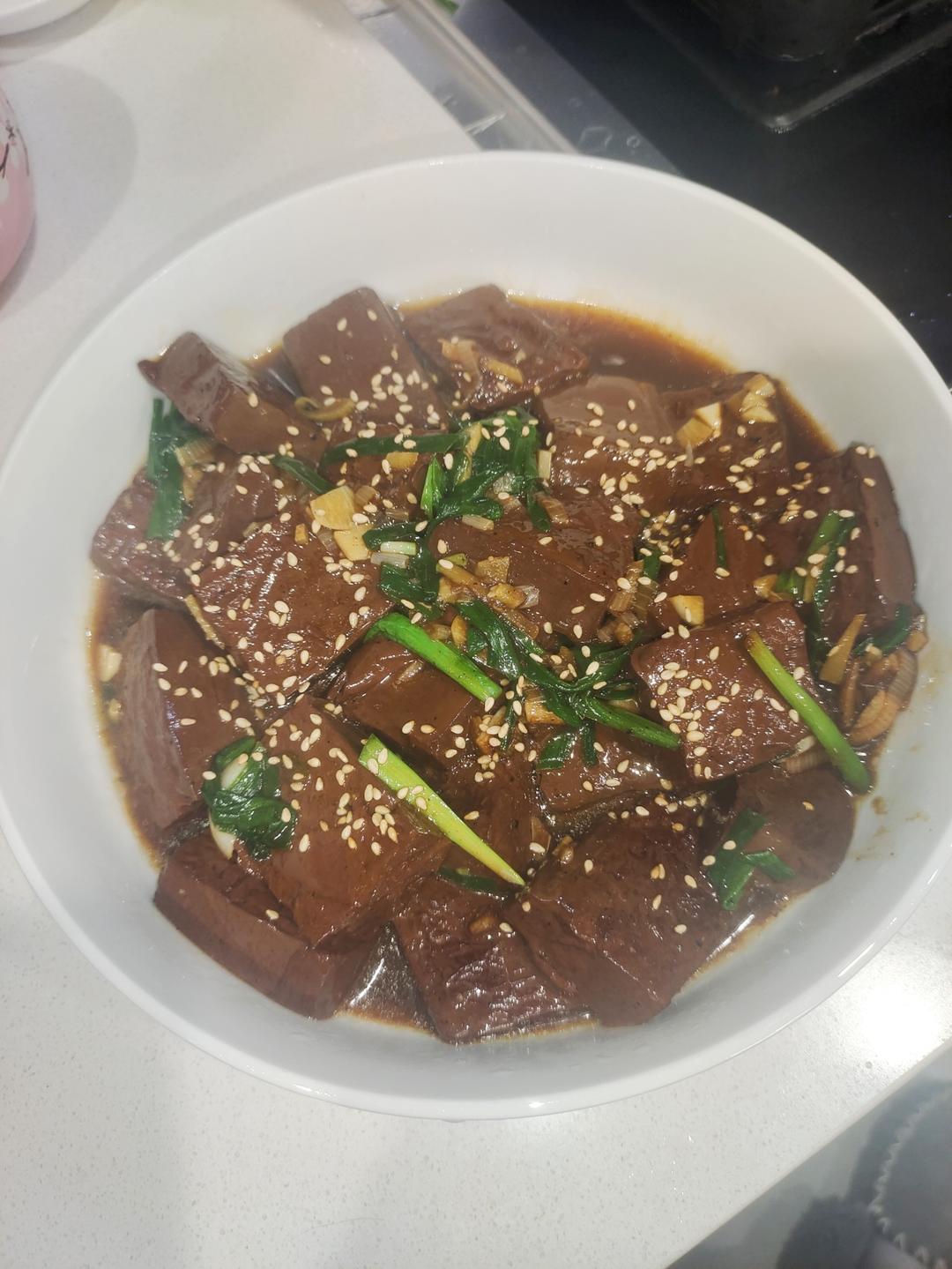 爆炒鸭血