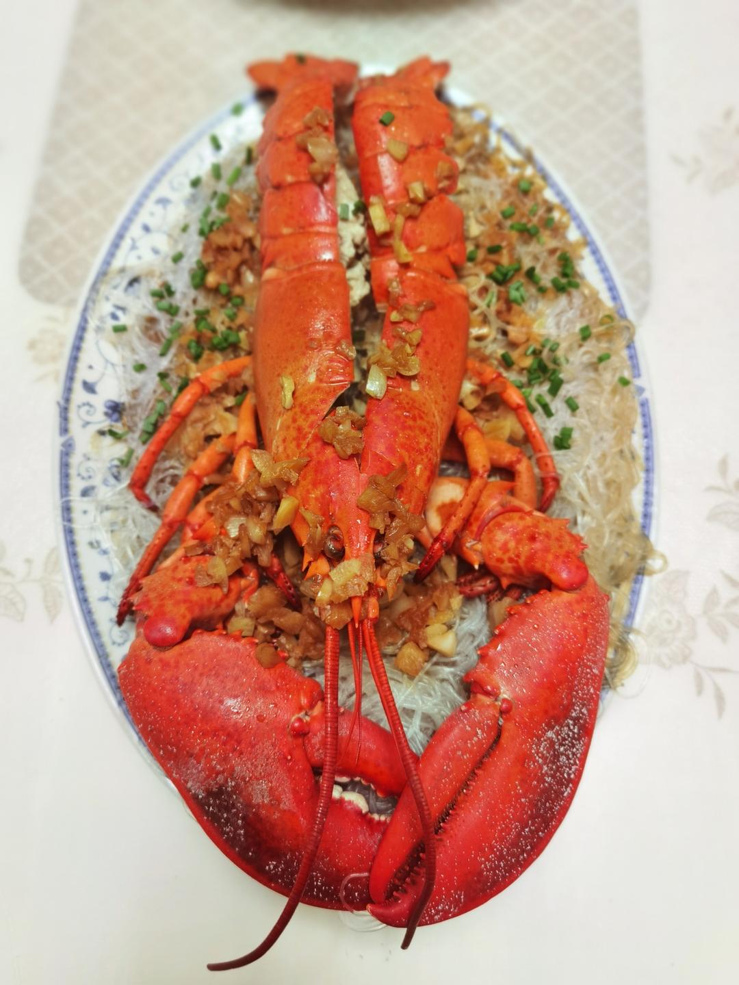 蒜蓉粉丝蒸波士顿龙虾