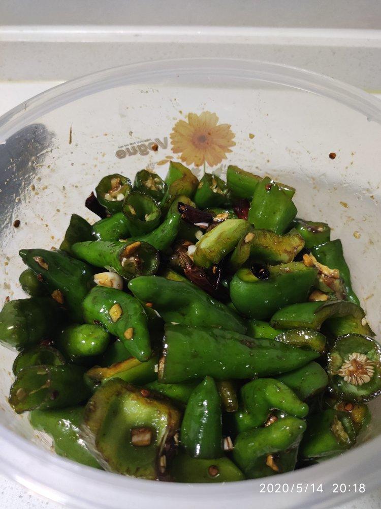 能让你多吃一碗饭的开胃小咸菜～腌辣椒（尖椒）圈