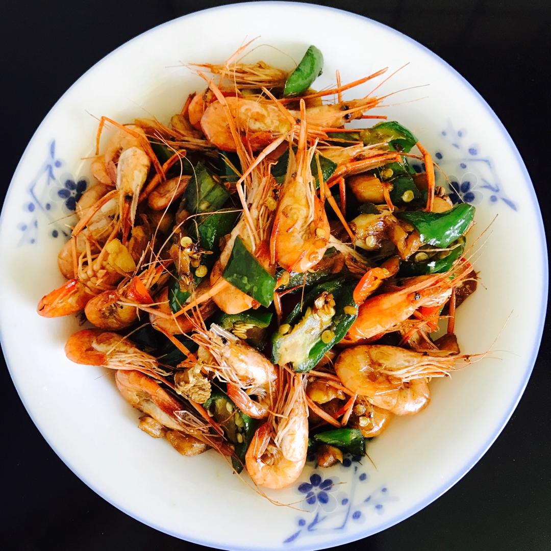 爆炒小河虾